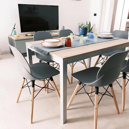 Apartment Domus Urbana - *