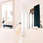 Domus Urbana - Apartment *