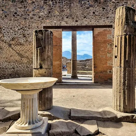 Domus Urbana - Central Apartment